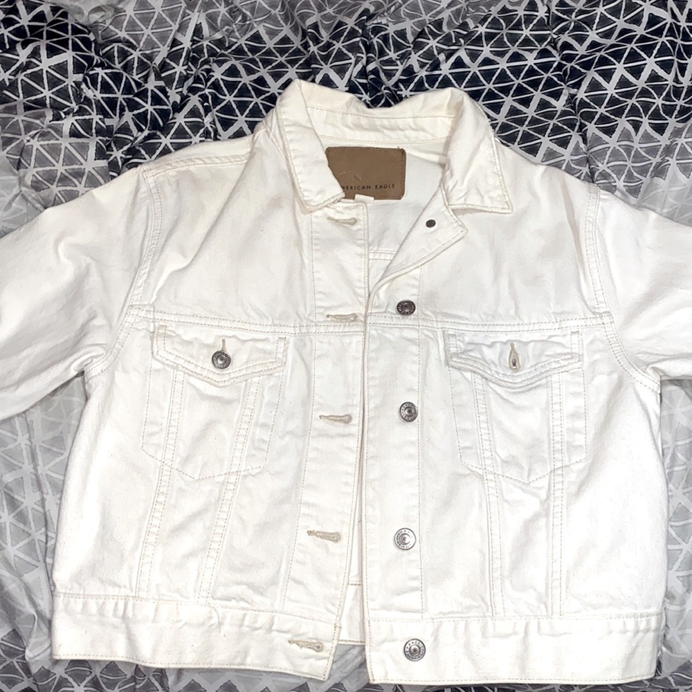 White Amercan Eagle Jean Jacket, Size- Medium
